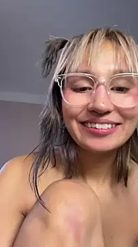 bigbabykiki live sex cam