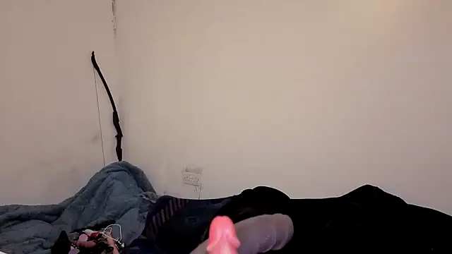 ENGLISHEMILY_69's cam snapshot