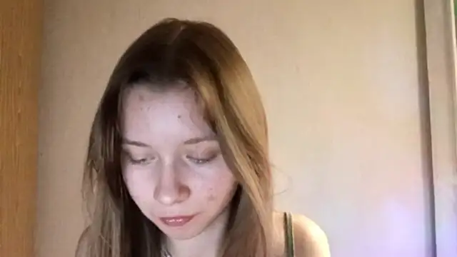 Aura_skyei's cam snapshot