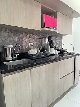 emma_andrew1's cam snapshot