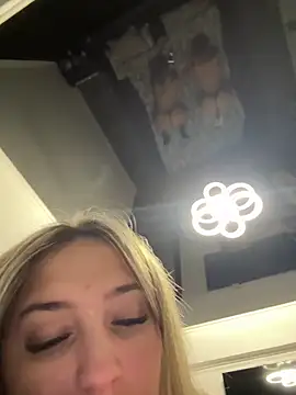 AbbySummerFun's cam snapshot