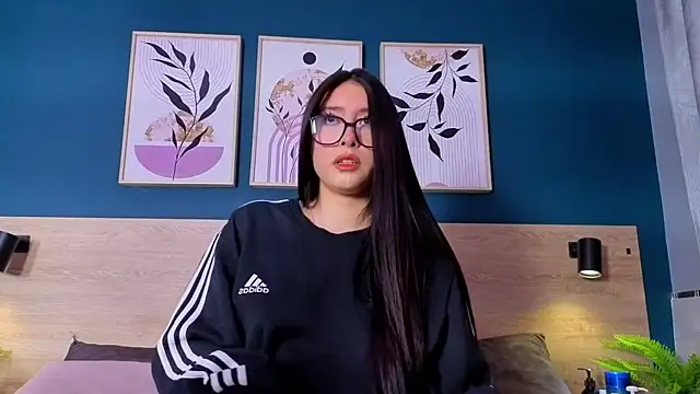 SarahMiler_'s cam snapshot