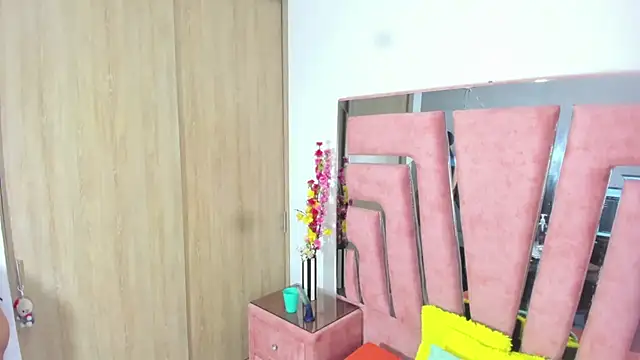 MaraKarly's cam snapshot