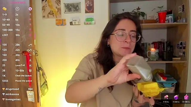 linda_giggle live sex cam