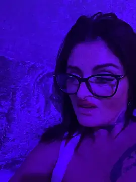 MommyScarletEire's cam snapshot