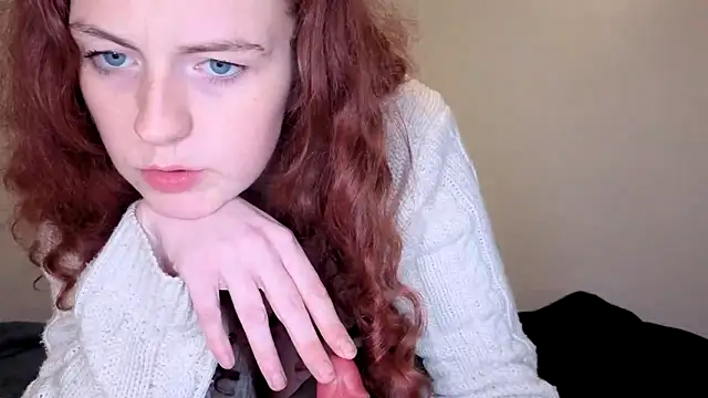 ENGLISHEMILY_69's cam snapshot