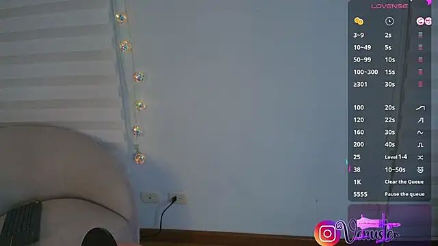 venusleroy_ live sex cam