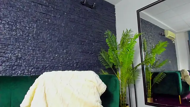 Cherry_Charmxxx's cam snapshot