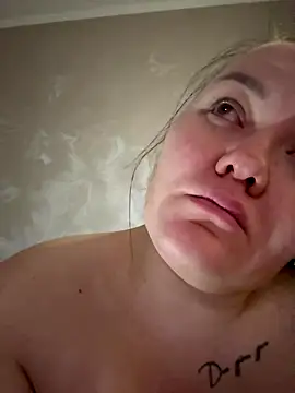 SunnyLeila2101's cam snapshot