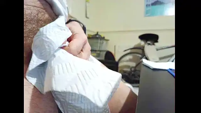 hairyuncut00 live sex cam