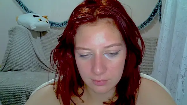 Lily_Ember's cam snapshot