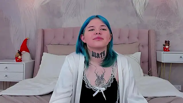 EmmaMalone's cam snapshot