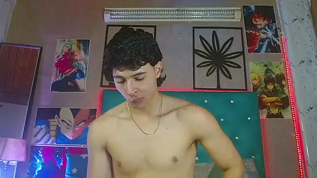 LiamAndrewzz live sex cam