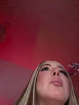 LuvJasmin's cam snapshot