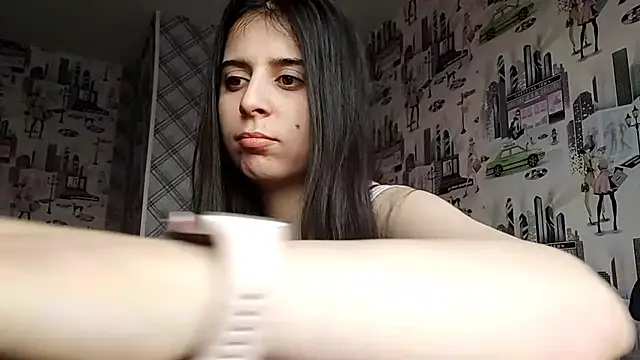 WaltraudPattie's cam snapshot