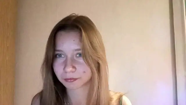 Aura_skyei's cam snapshot