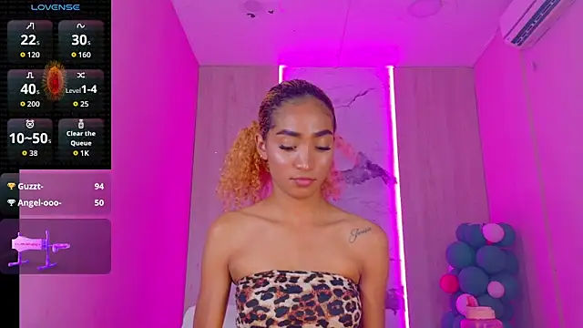 Charlotte_Love10 live sex cam