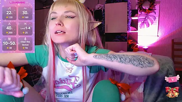 mischellemeow13's cam snapshot