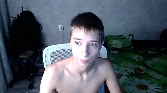 glasses_cat's cam snapshot