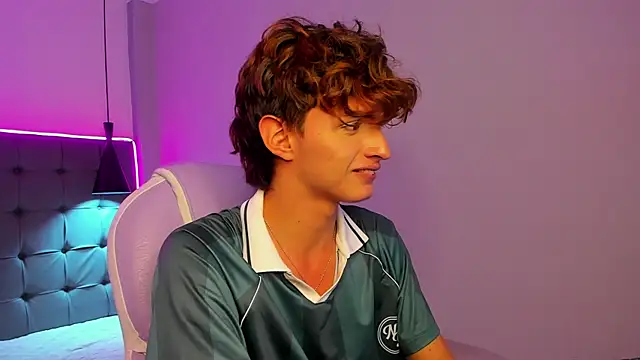 NicolasFerrer18's cam snapshot