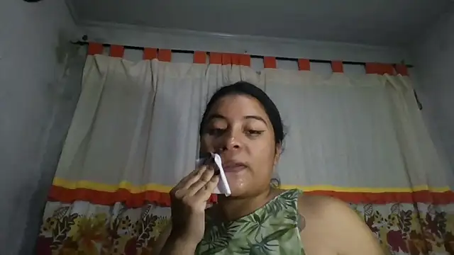 Bruno_Iris_sex's cam snapshot