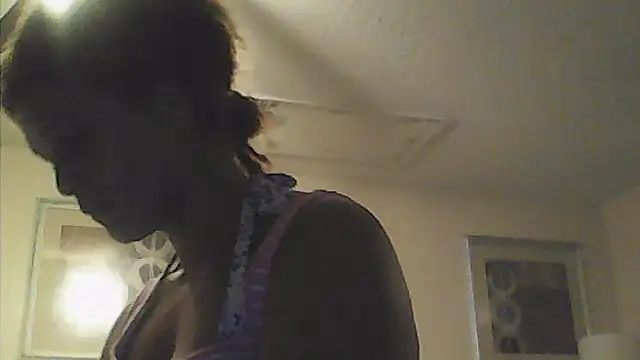 sarahkat86's cam snapshot