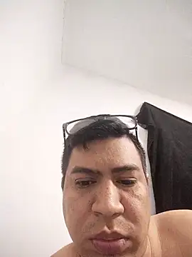 VeNUO1995 live sex cam