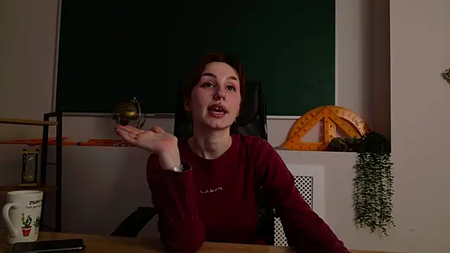 ClaireMathis's cam snapshot