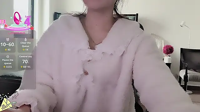 Caryln-Bun live sex cam