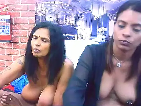 IndianSexyAss's cam snapshot