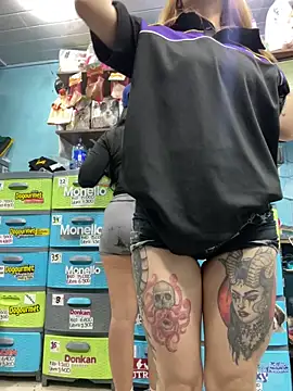 Lucy_699 live sex cam