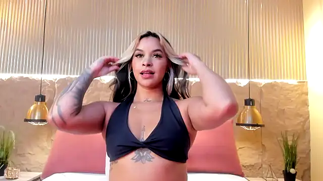 sarah_salis_ live sex cam