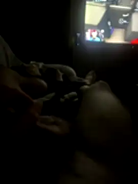 tomasek28 live sex cam