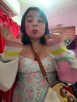 Lucycosplay777 live sex cam