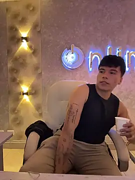 Logan_smith1 live sex cam