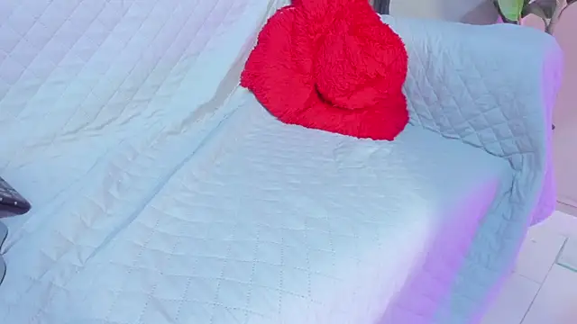 biancaa_18's cam snapshot