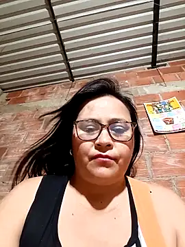 Dirty-Momm-Divorced-Hot's cam snapshot