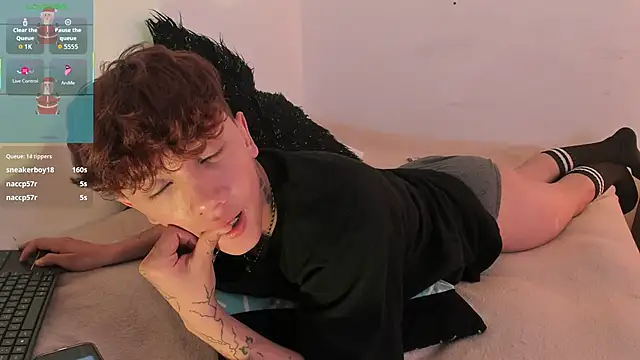 Tomy_Rox's cam snapshot