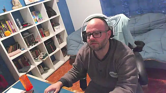 ravingr4d4's cam snapshot