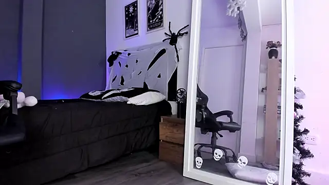 Raven_Witch_ live sex cam