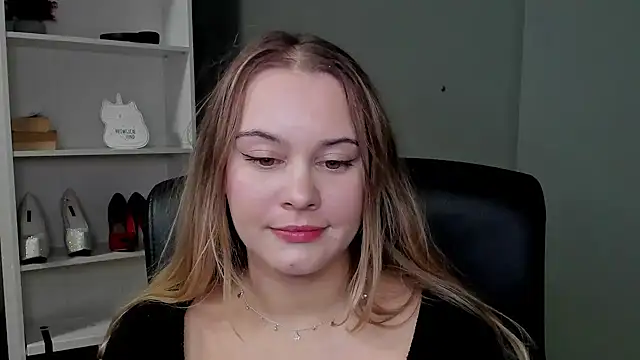 kitty_valeria's cam snapshot