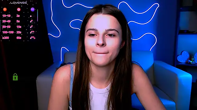 berry_alma's cam snapshot