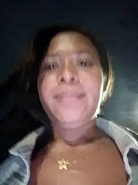 cindy_damm's cam snapshot