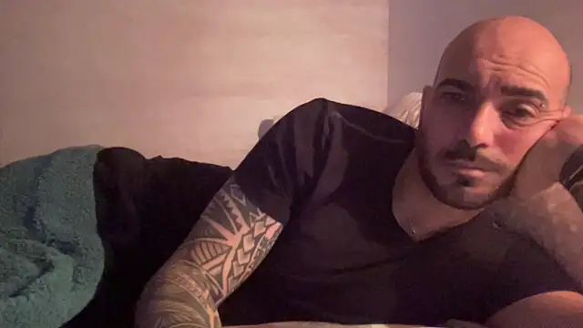 alessandromori91's cam snapshot