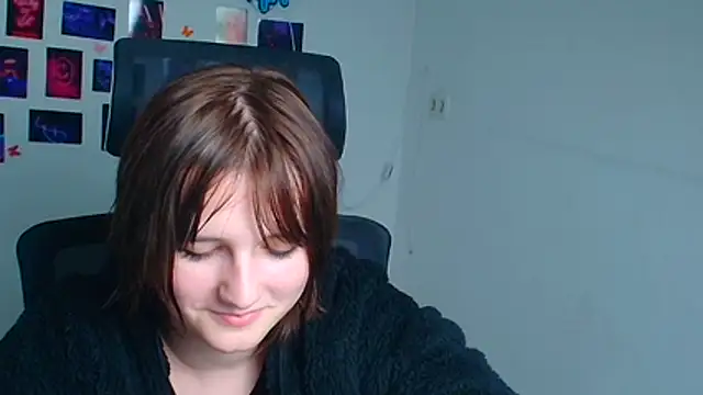 Alice_Wonderme's cam snapshot