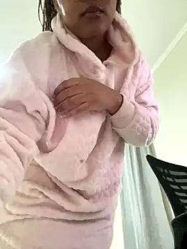 Bootyfulbarbiie's cam snapshot