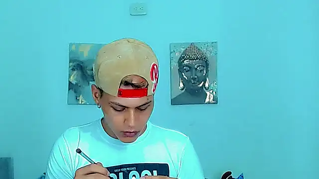 Liamscott_'s cam snapshot