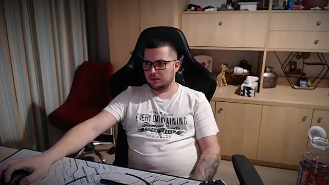 kevinnlovelly's cam snapshot