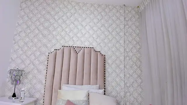 fallon_grey's cam snapshot