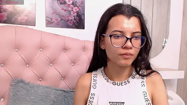 pinky_f00x live sex cam